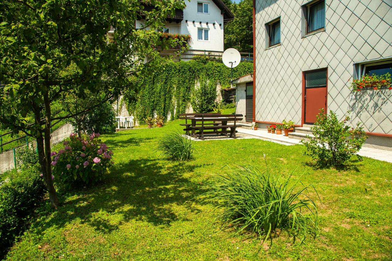Apartman Japlenski Delnice Eksteriør billede